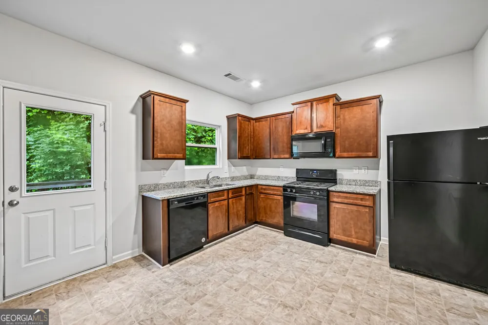 203 Scotland DR Dallas, GA 30132