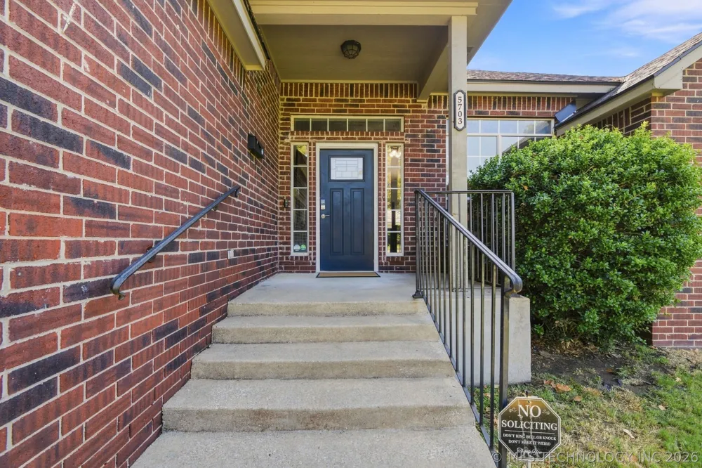 5703 S Quincy Place Tulsa, OK 74105