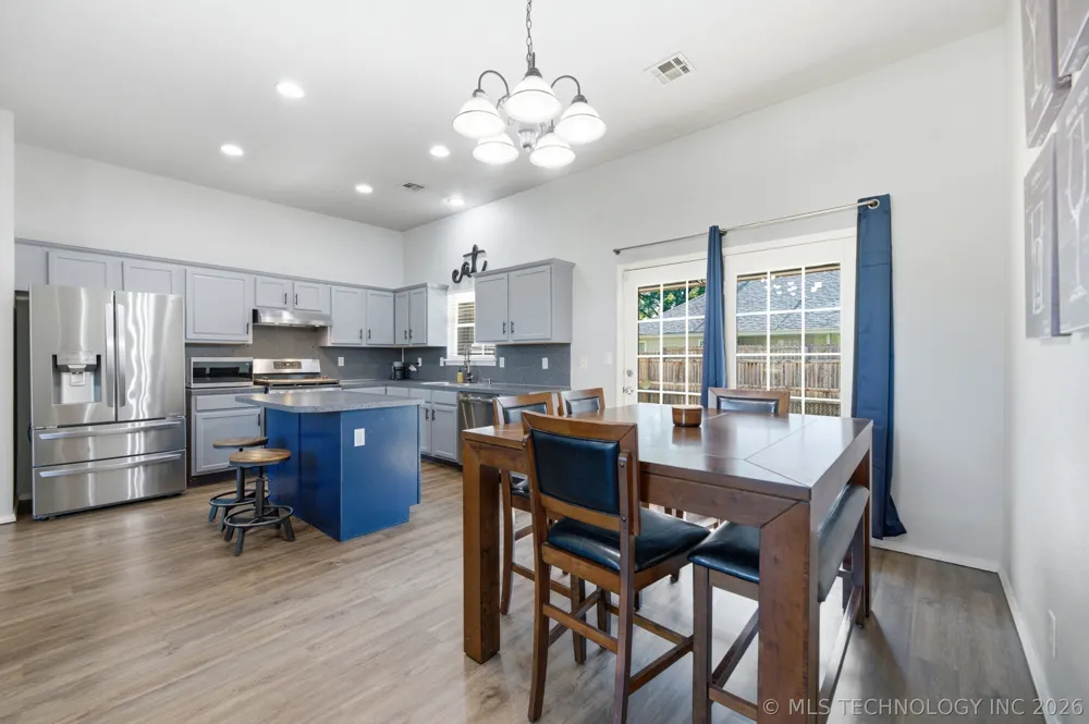 5703 S Quincy Place Tulsa, OK 74105