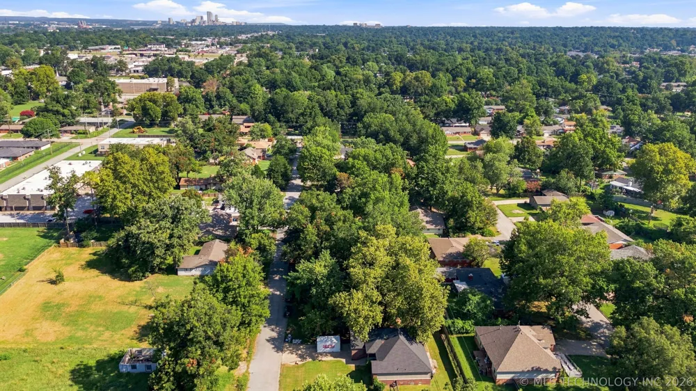 5703 S Quincy Place Tulsa, OK 74105