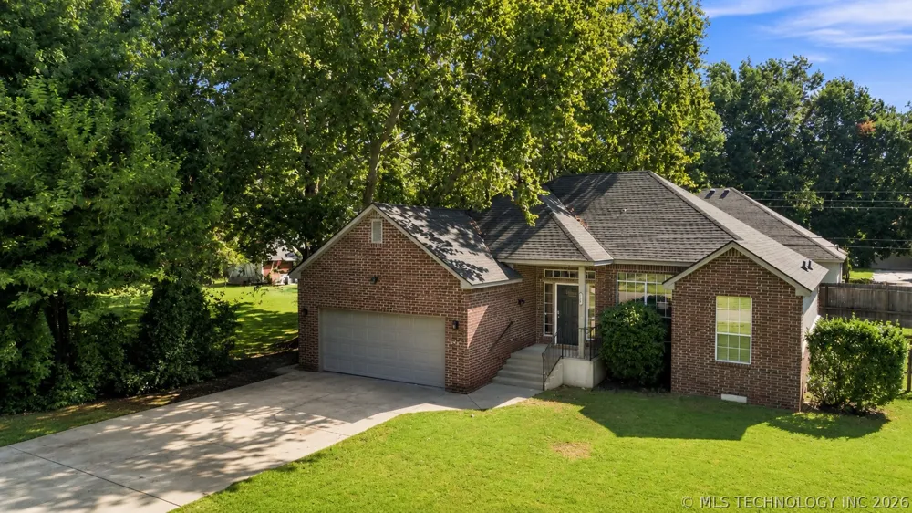 5703 S Quincy Place Tulsa, OK 74105