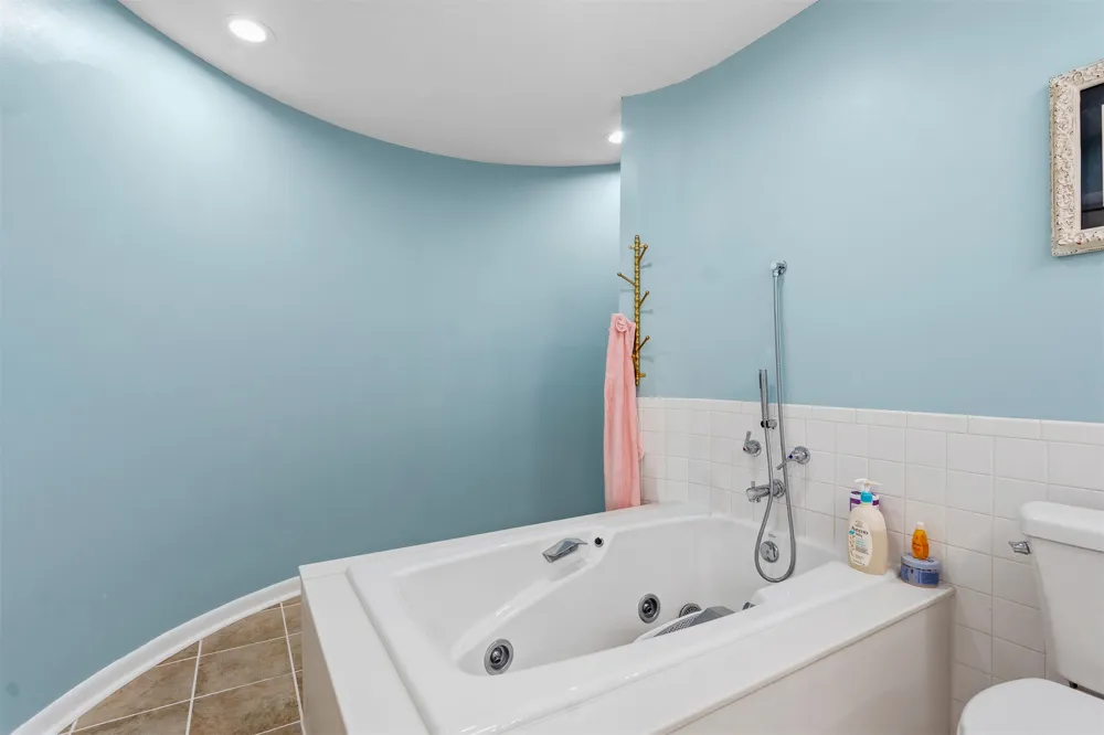 2212 Cloverleaf Place Ardmore, OK 73401