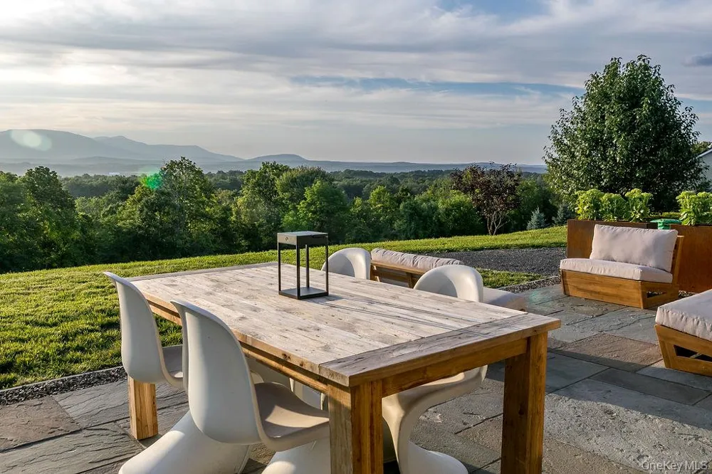 180 Hilltop Road Germantown, NY 12526