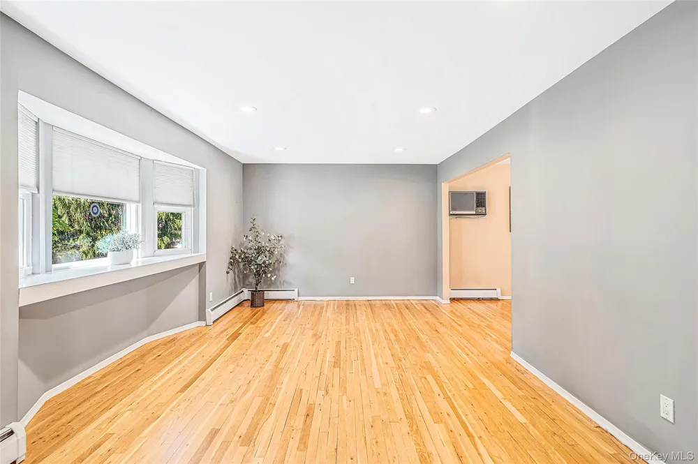 10 Foothill Lane Smithtown, NY 11787