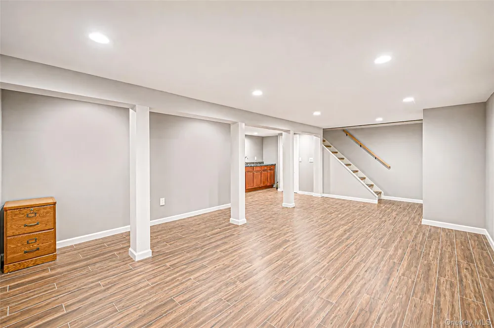10 Foothill Lane Smithtown, NY 11787