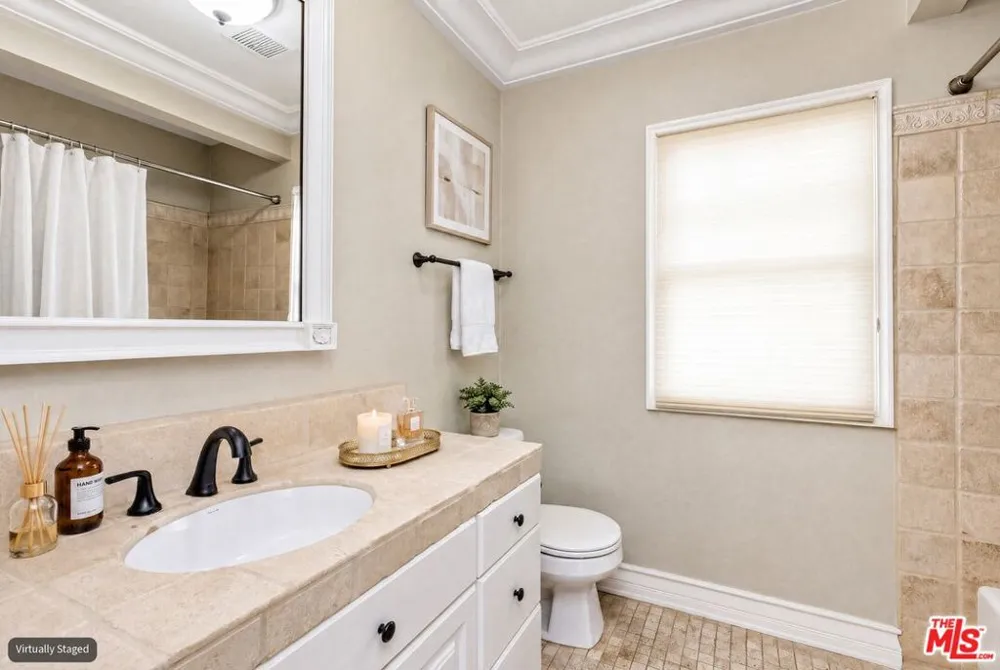 2932 S Beverly Drive Los Angeles, CA 90034