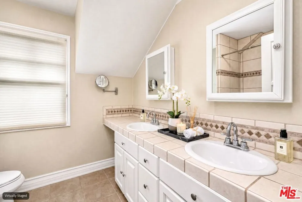 2932 S Beverly Drive Los Angeles, CA 90034