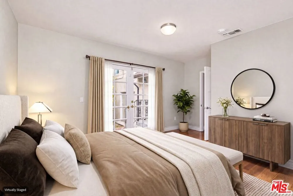 2932 S Beverly Drive Los Angeles, CA 90034