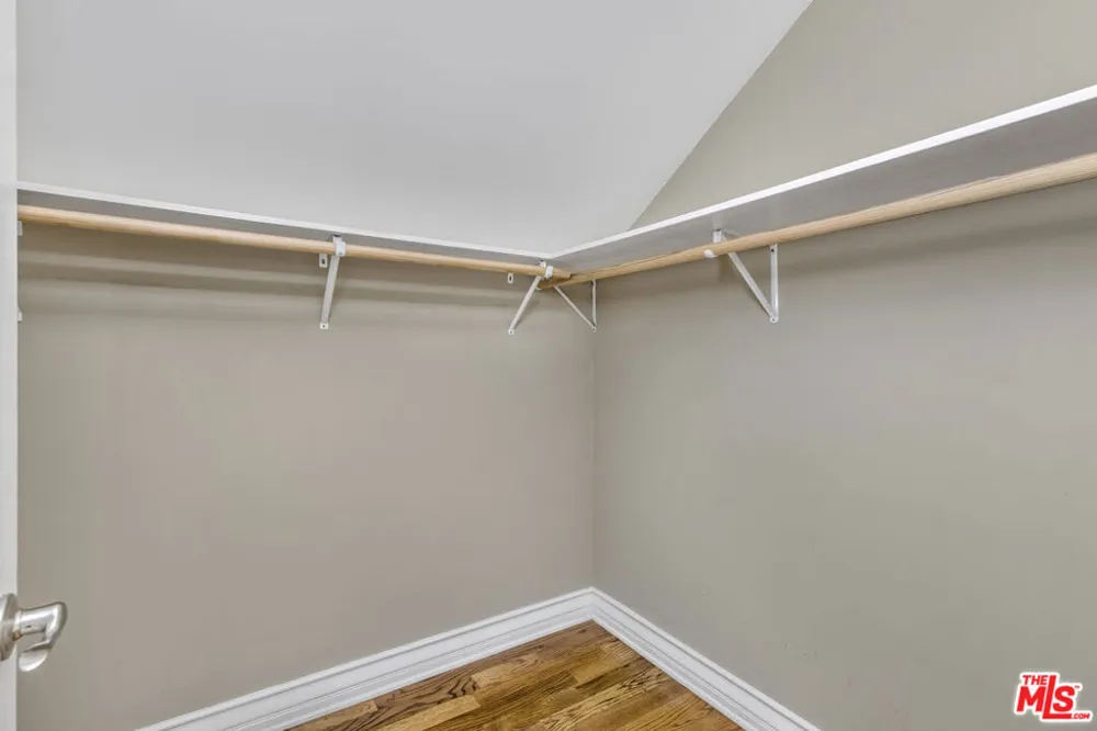 2932 S Beverly Drive Los Angeles, CA 90034