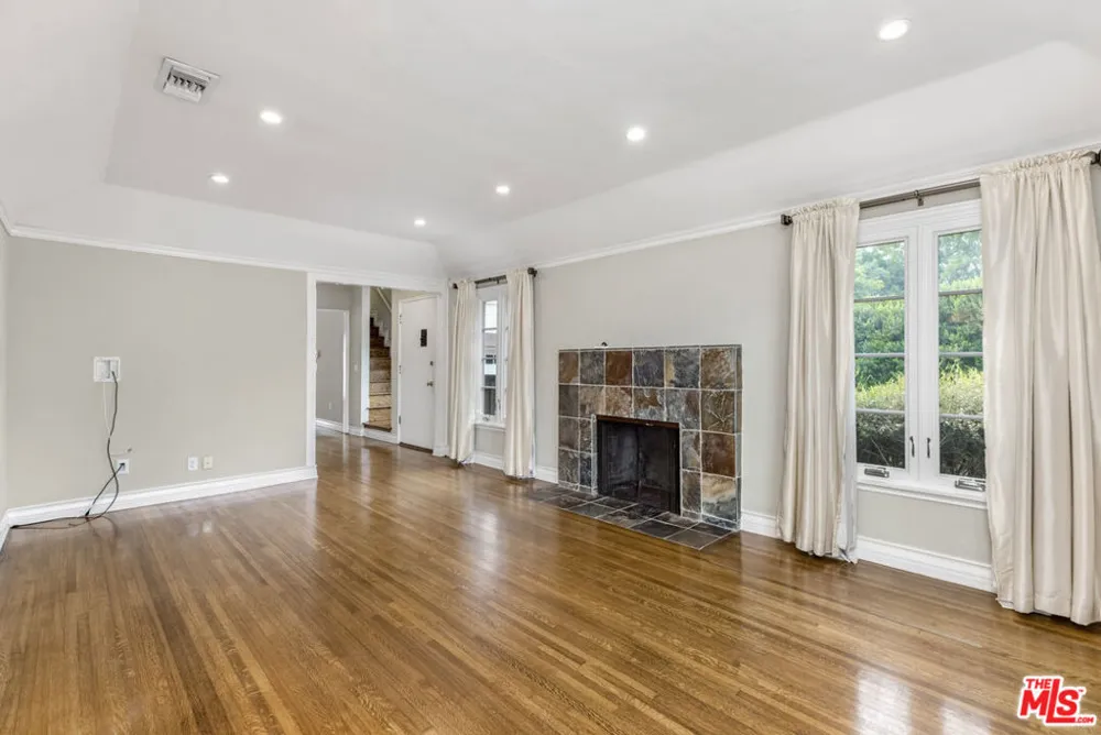 2932 S Beverly Drive Los Angeles, CA 90034
