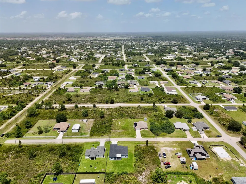 2808 55TH ST W Lehigh Acres, FL 33971