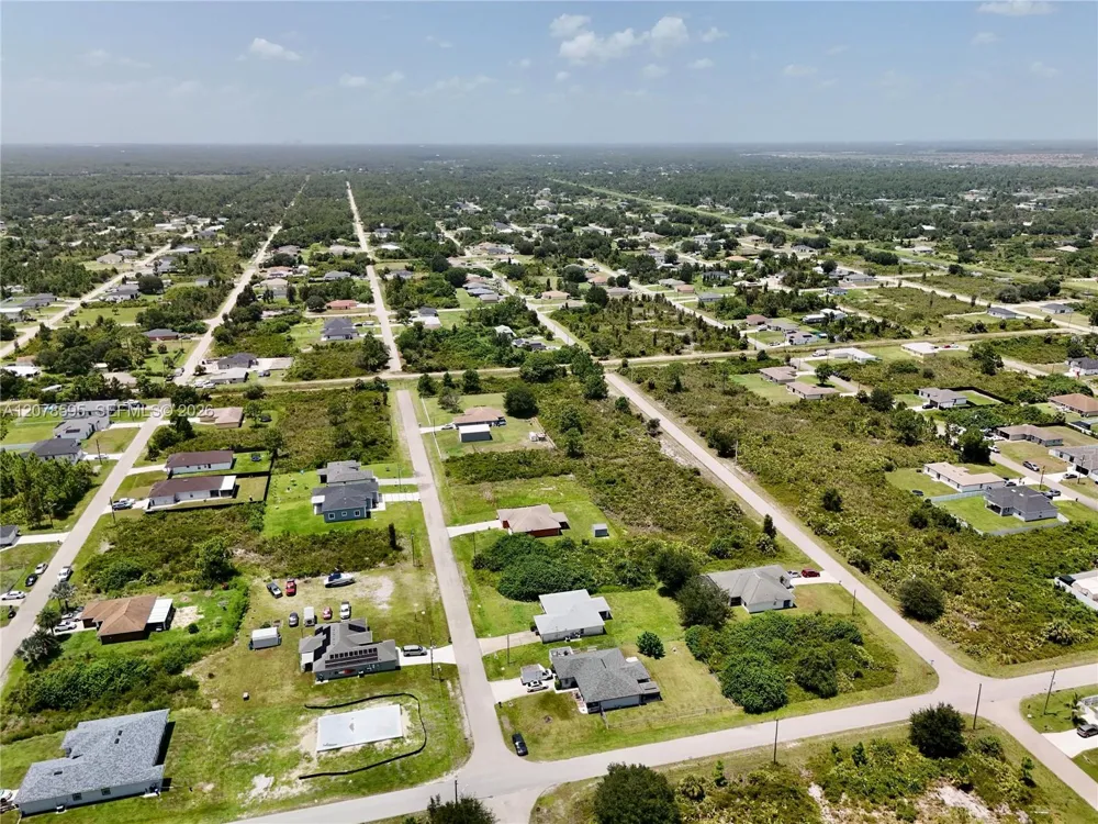 2808 55TH ST W Lehigh Acres, FL 33971