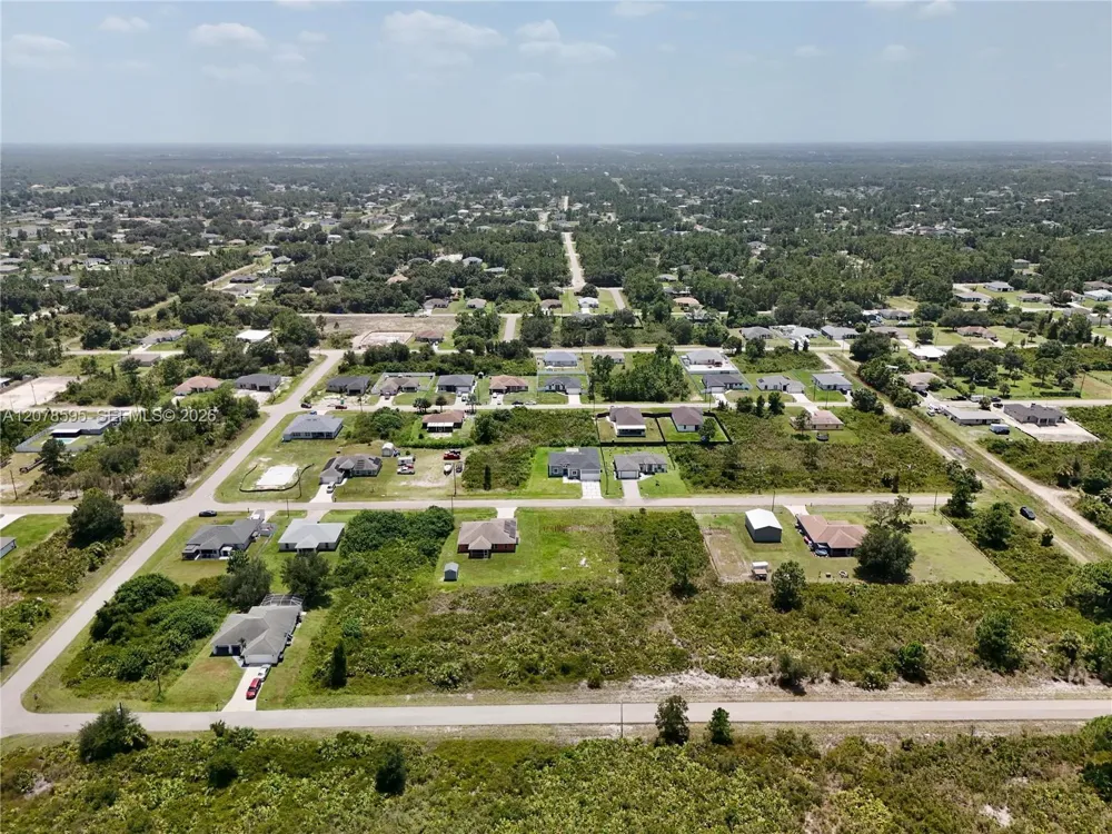 2808 55TH ST W Lehigh Acres, FL 33971