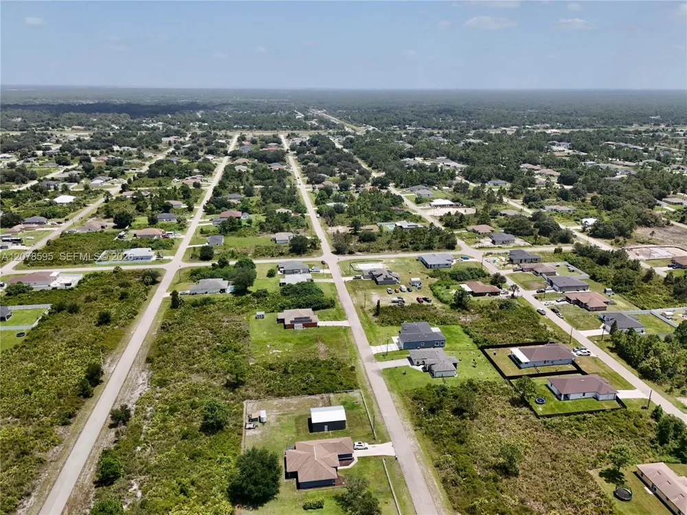 2808 55TH ST W Lehigh Acres, FL 33971