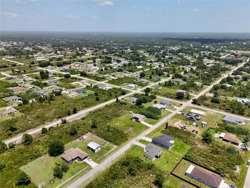 2808 55TH ST W Lehigh Acres, FL 33971