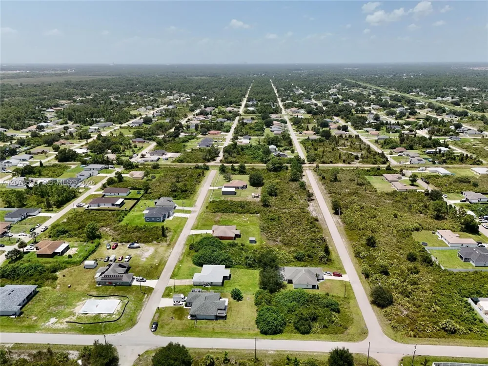 2808 55TH ST W Lehigh Acres, FL 33971