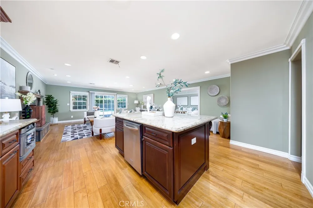 430 W Winnie Way Arcadia, CA 91007