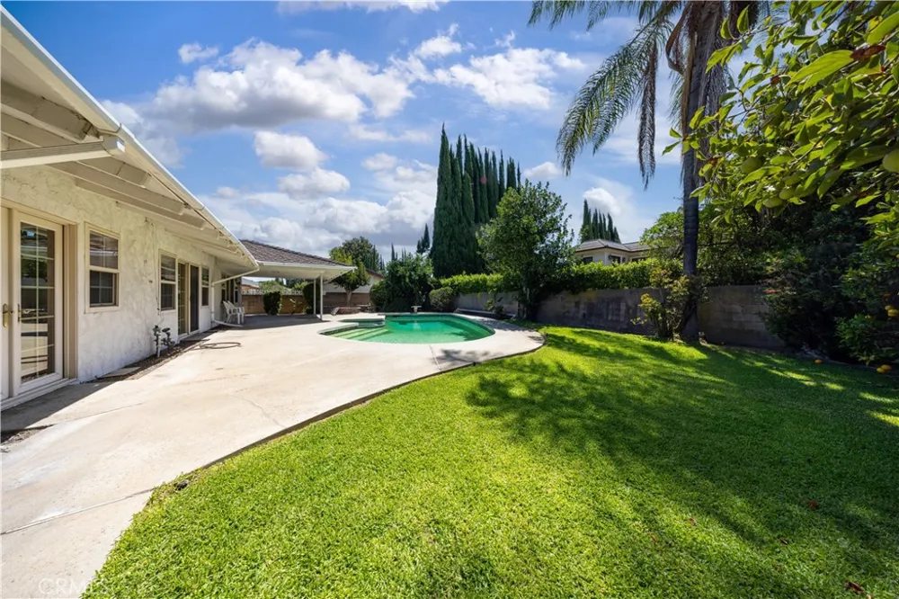 430 W Winnie Way Arcadia, CA 91007