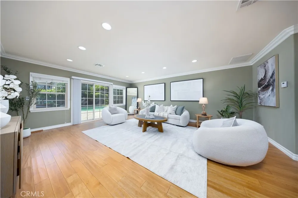 430 W Winnie Way Arcadia, CA 91007