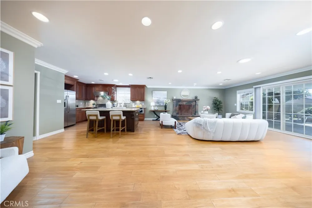 430 W Winnie Way Arcadia, CA 91007