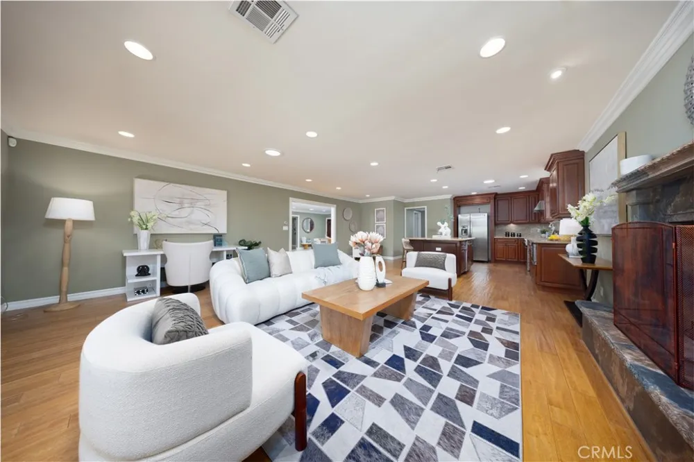 430 W Winnie Way Arcadia, CA 91007