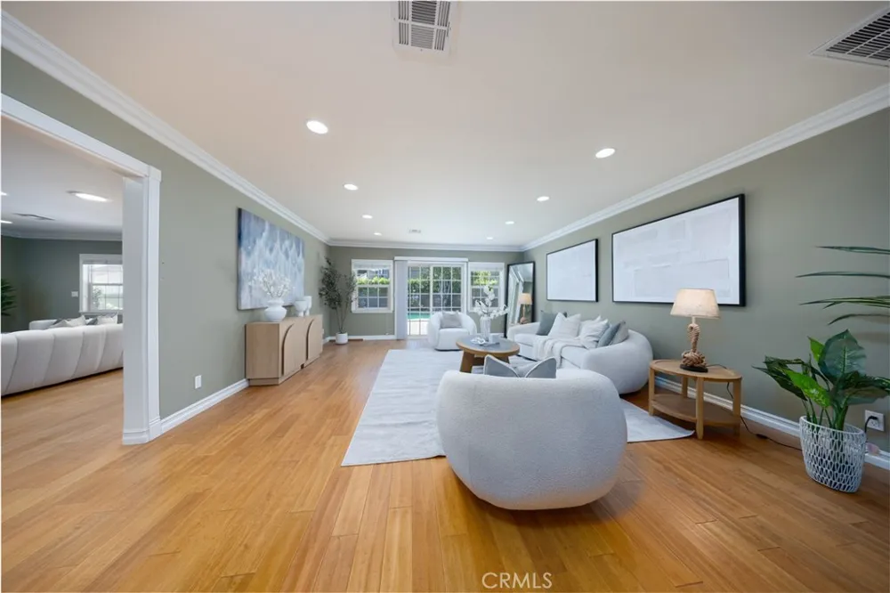 430 W Winnie Way Arcadia, CA 91007