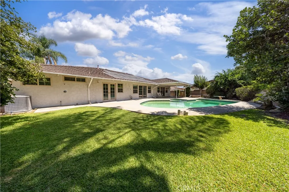430 W Winnie Way Arcadia, CA 91007