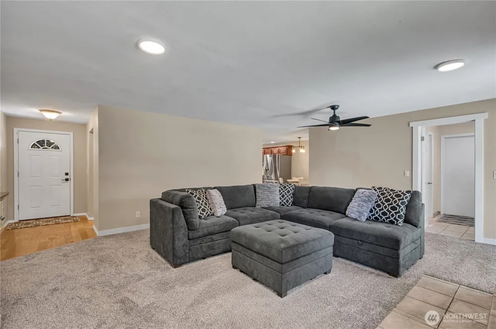 22710 253rd Avenue SE Maple Valley, WA 98038