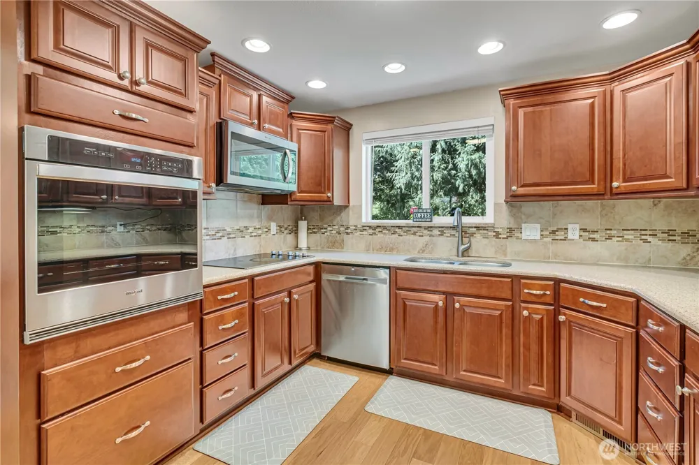 22710 253rd Avenue SE Maple Valley, WA 98038