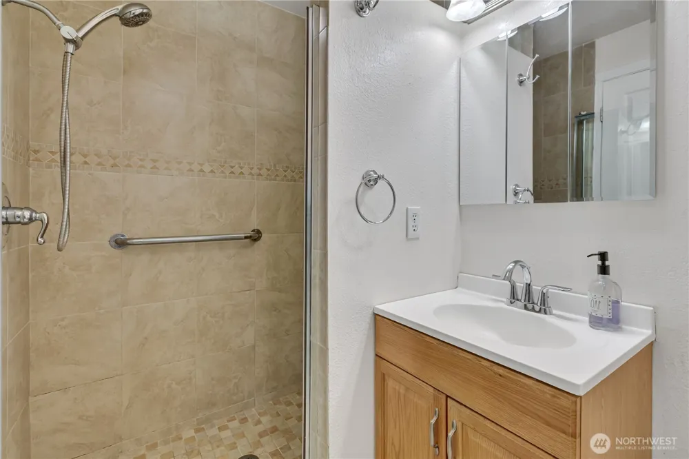 22710 253rd Avenue SE Maple Valley, WA 98038