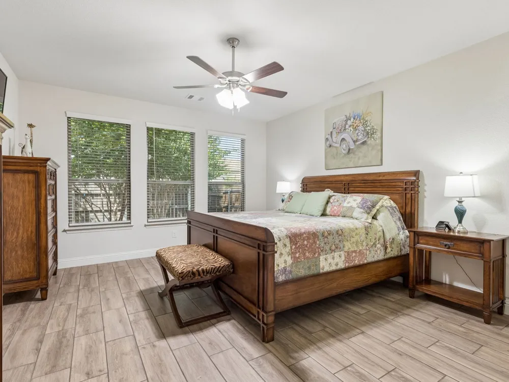 985 E Villas Court Lewisville, TX 75067
