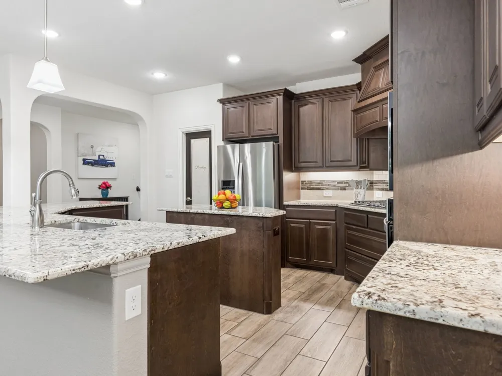 985 E Villas Court Lewisville, TX 75067