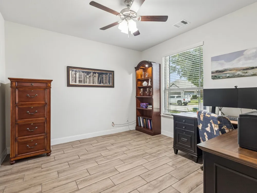 985 E Villas Court Lewisville, TX 75067