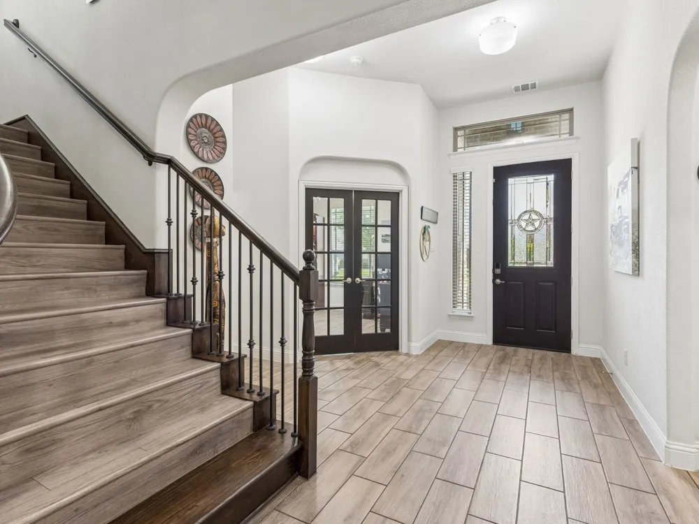 985 E Villas Court Lewisville, TX 75067