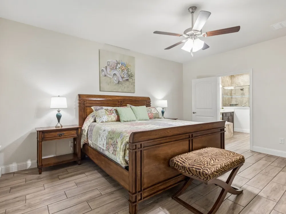 985 E Villas Court Lewisville, TX 75067