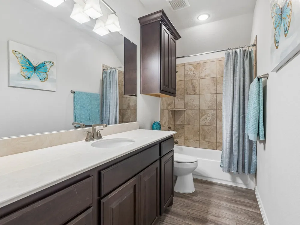 985 E Villas Court Lewisville, TX 75067