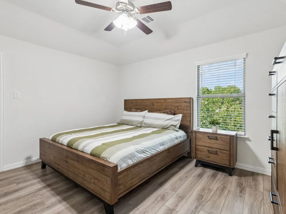 985 E Villas Court Lewisville, TX 75067