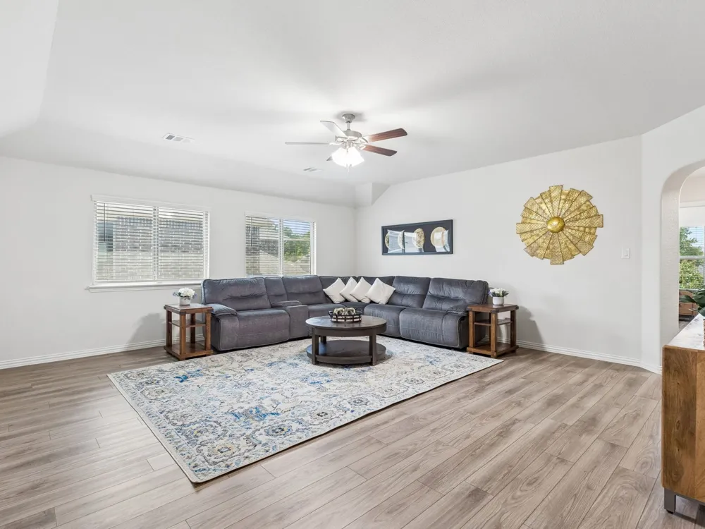 985 E Villas Court Lewisville, TX 75067
