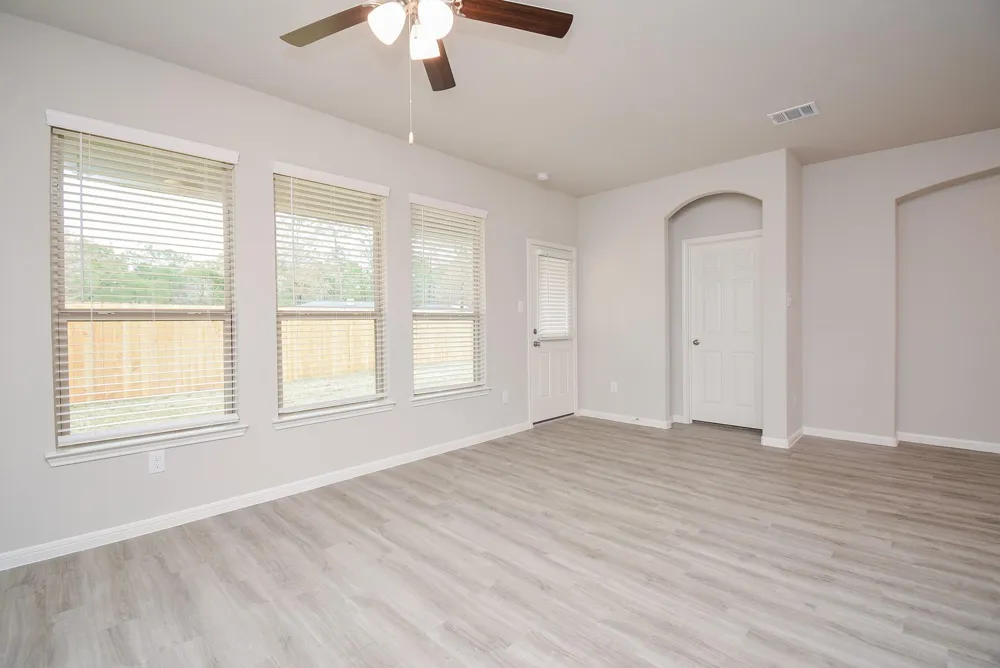 27326 Grey Fox Run Magnolia, TX 77354