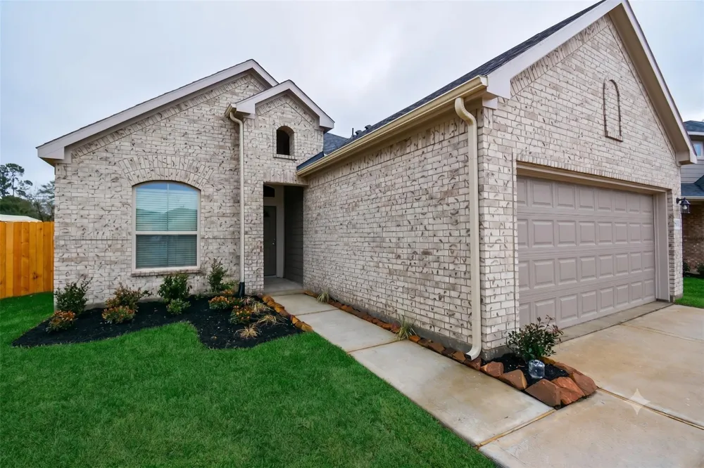 27326 Grey Fox Run Magnolia, TX 77354