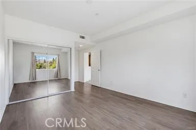 9610 Zelzah #203 Los Angeles, CA 91325