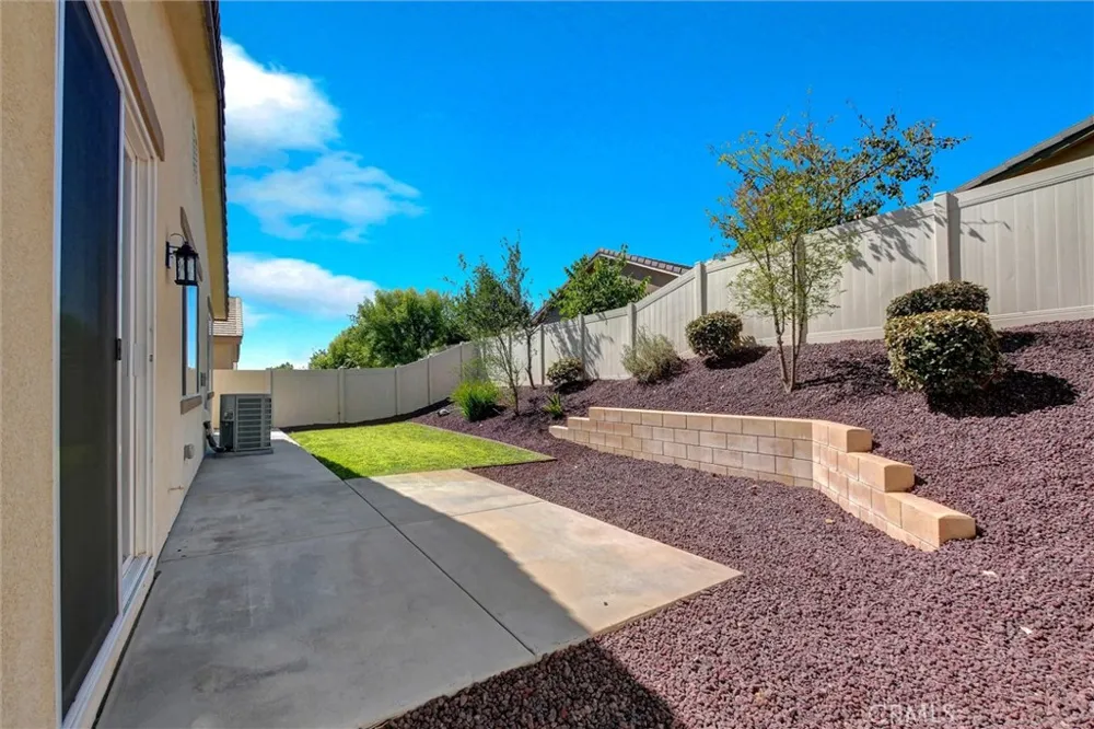 3978 Scarlet Oak Court San Bernardino, CA 92407
