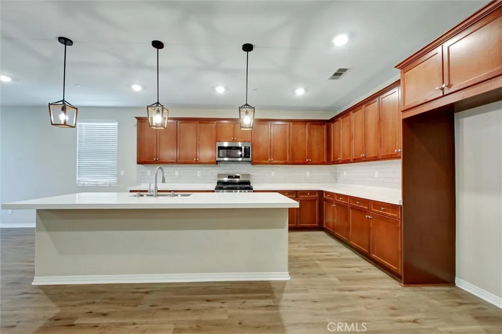 3978 Scarlet Oak Court San Bernardino, CA 92407