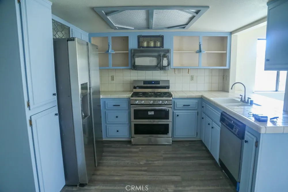 4545 W Avenue L10 Lancaster, CA 93536