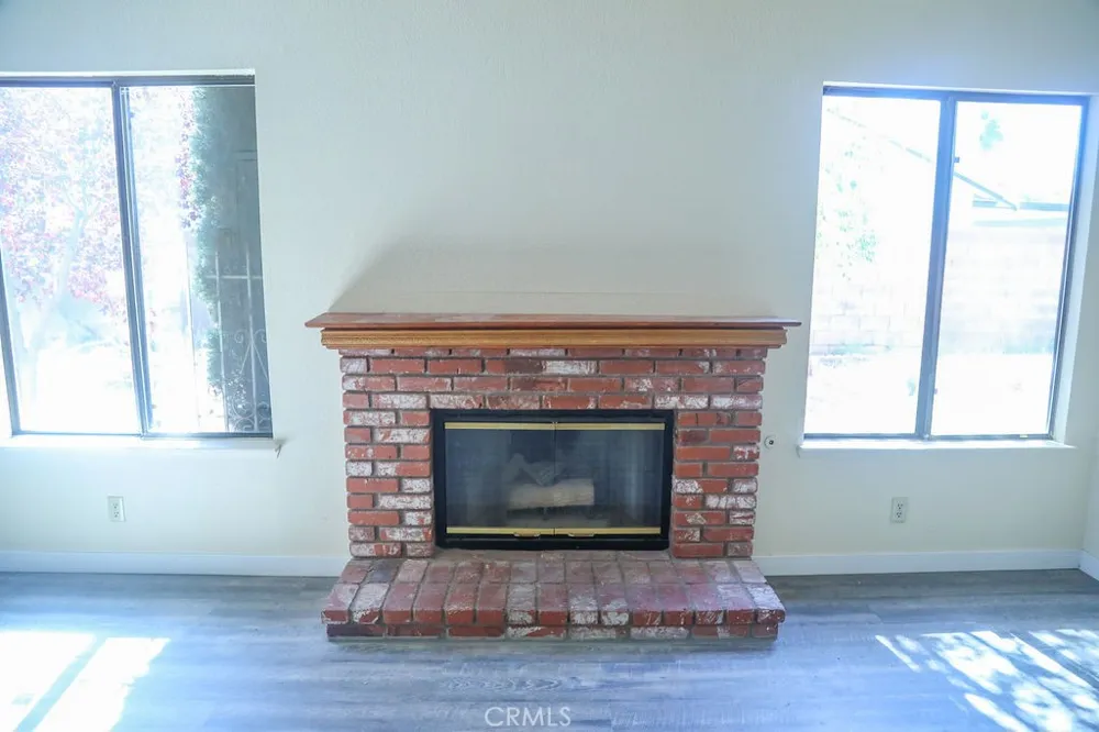 4545 W Avenue L10 Lancaster, CA 93536