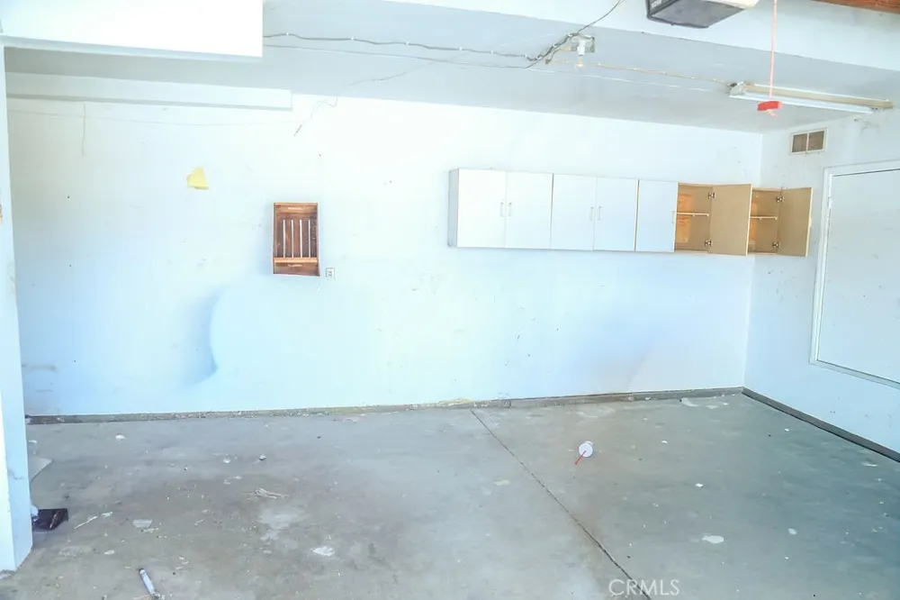 4545 W Avenue L10 Lancaster, CA 93536