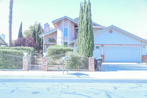 4545 W Avenue L10