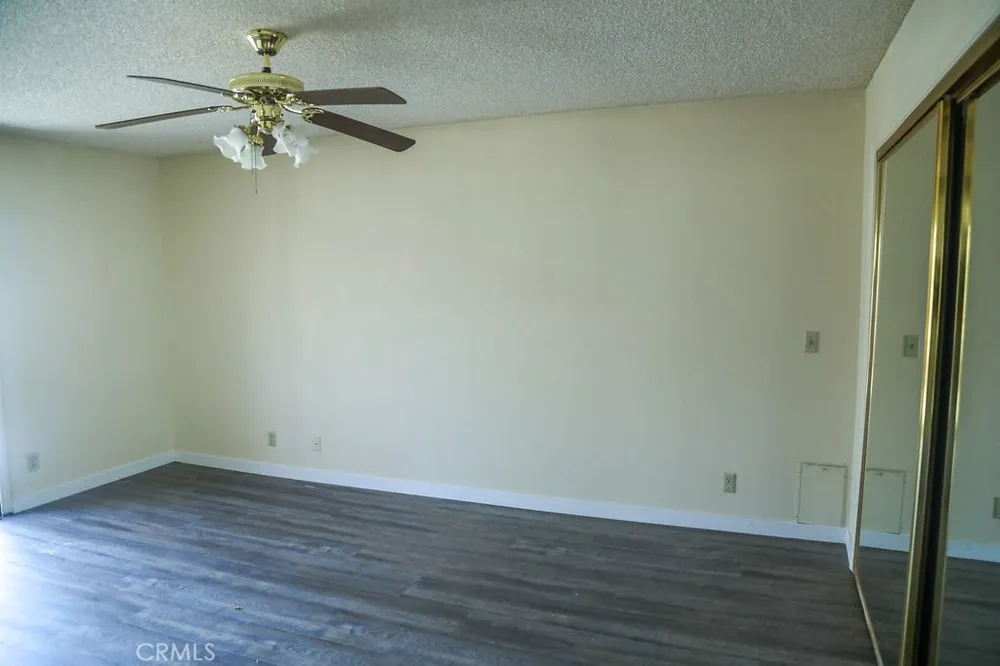 4545 W Avenue L10 Lancaster, CA 93536
