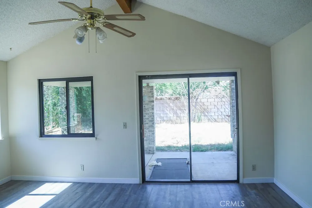 4545 W Avenue L10 Lancaster, CA 93536