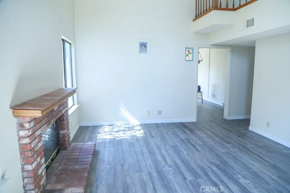 4545 W Avenue L10 Lancaster, CA 93536